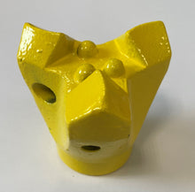 Laden Sie das Bild in den Galerie-Viewer, Bogenbohrkrone 76mm R32 "EY" gehärtet / Arc Bit 76mm R32 "EY" hardened