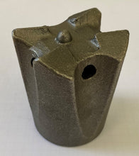 Laden Sie das Bild in den Galerie-Viewer, Segmentbohrkrone 51mm R32 gehärtet / X-Bit 51mm R32 hardened